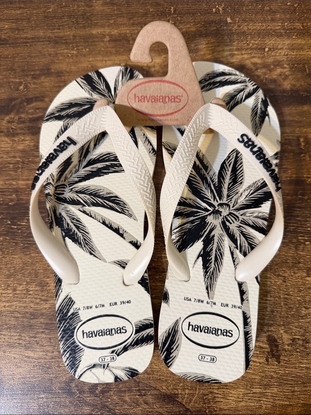 Havaianas Women's White & Black Palm-Print Flip Flop Sandals